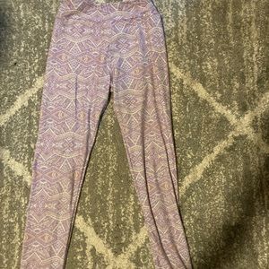 Lula Roe Purple designed leggings